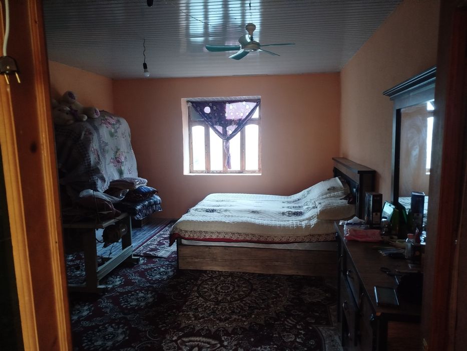 Уй сотилади миндонобод спутник