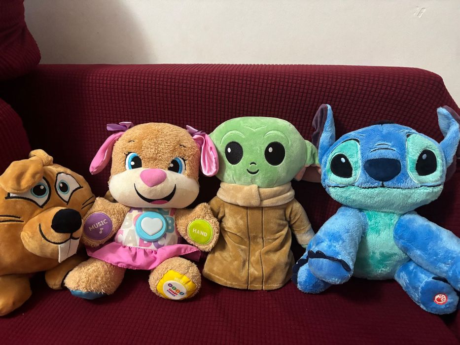 Lot de peste 50 de plusuri