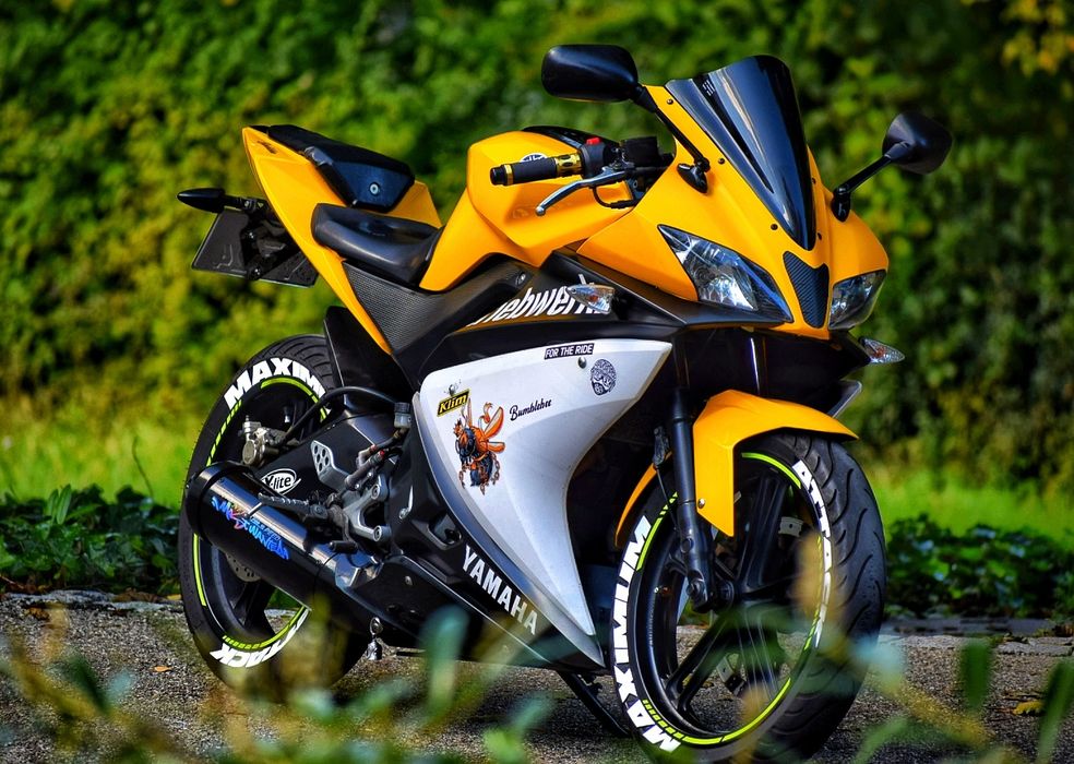 Yamaha yzf 125 mt 125 ktm 125 cbr 125