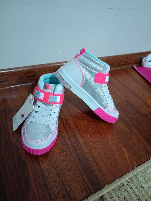 Кроссовка для девочек