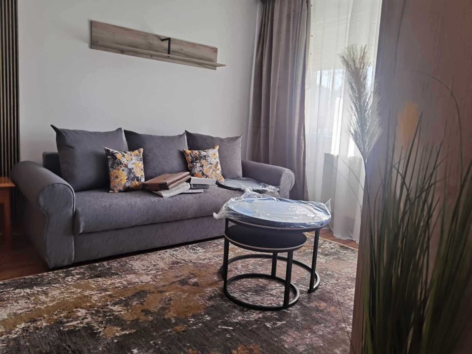 Închiriez Ap 2 cam.50 mp, Bv.dul Gării,vis a vis de Piața Dacia