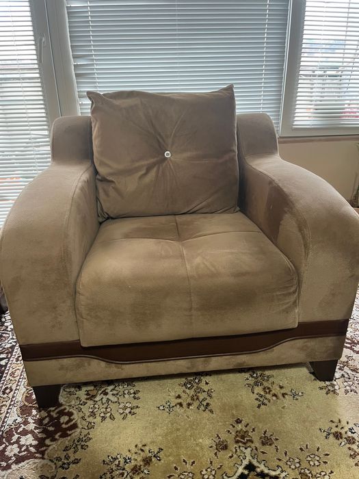 Холова гарнитура диван с два фотьойла