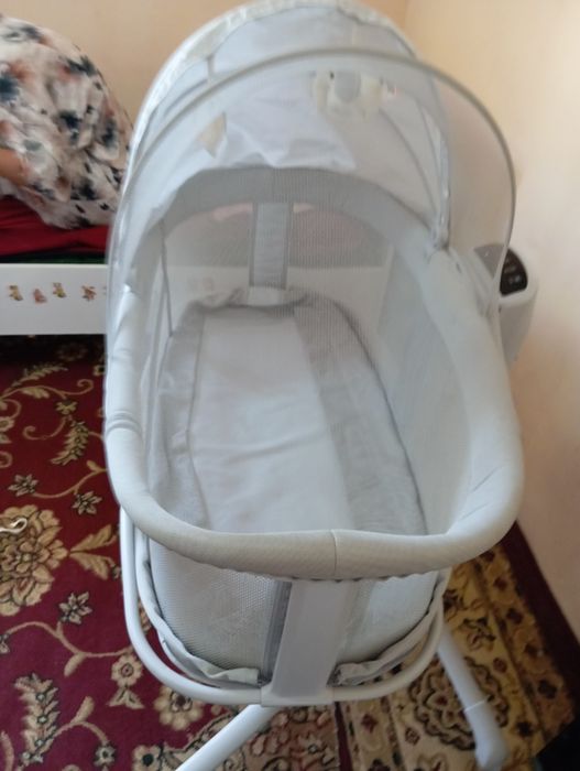 Bolalar belanchagi sensorli oʻzi harakat qiladi koʻp tutilmagan