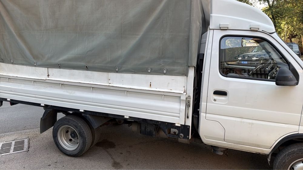 грузовик Dongfeng