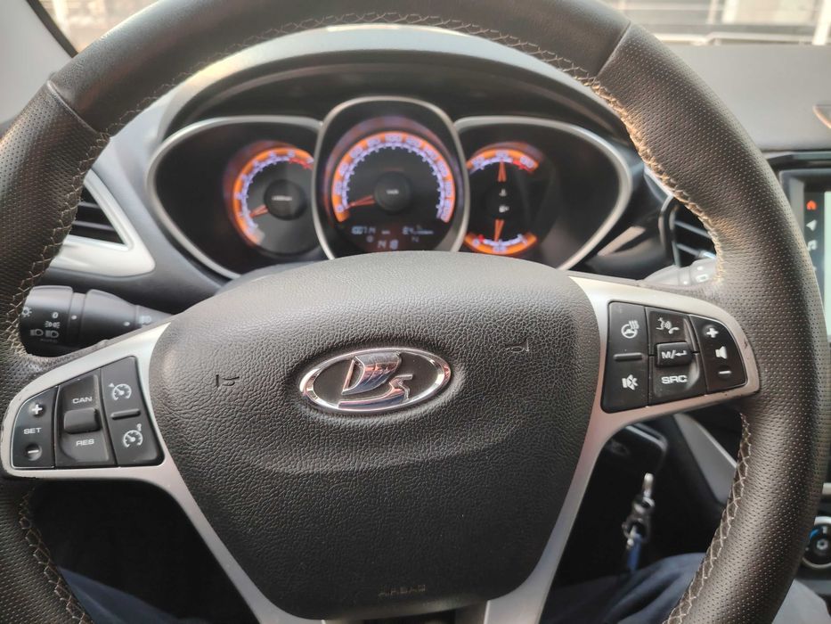 Лада Веста Кросс