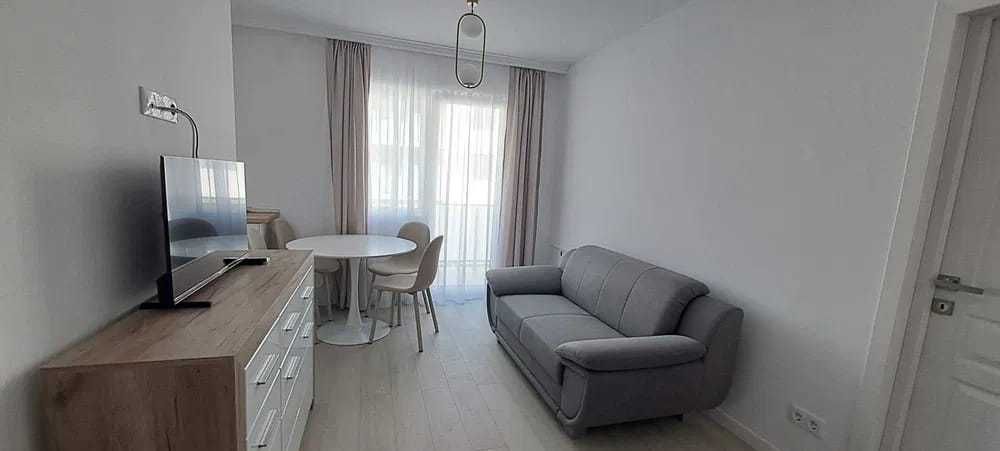 închiriez apartament cu 1 cameră