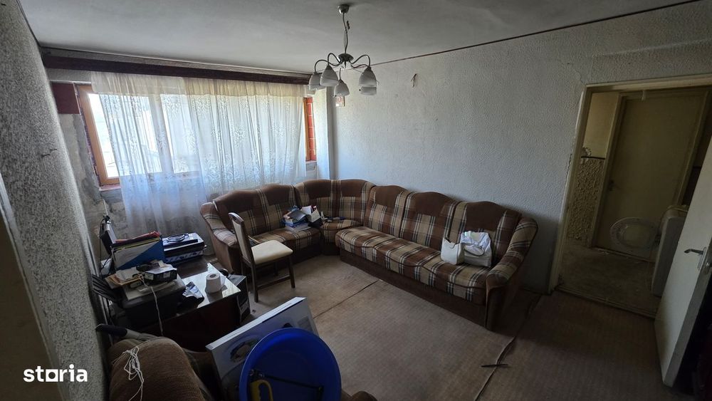 Vand ap cu 3 camere zona Scoala 5