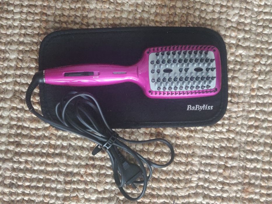 Perie electrica pentru îndreptat parul BaByliss