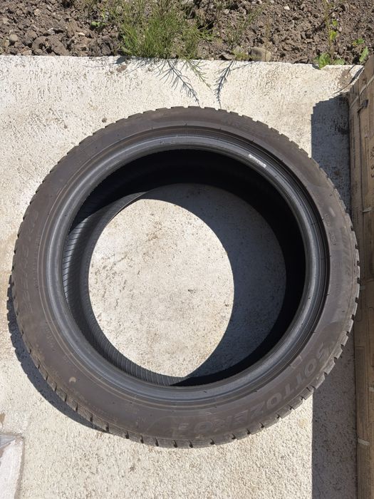 2 anvelope Pirelli Sottozero 3, iarna, 225/45/18, DOT 2025