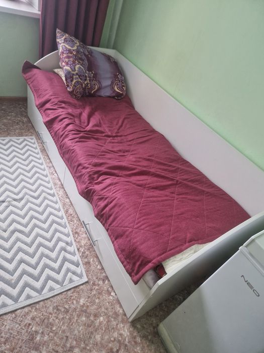 Продам кровать 1шт 25000