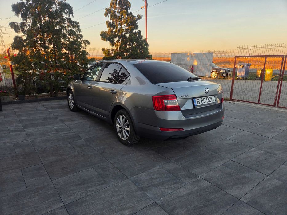 SKODA Octavia 2013 — imagine 4