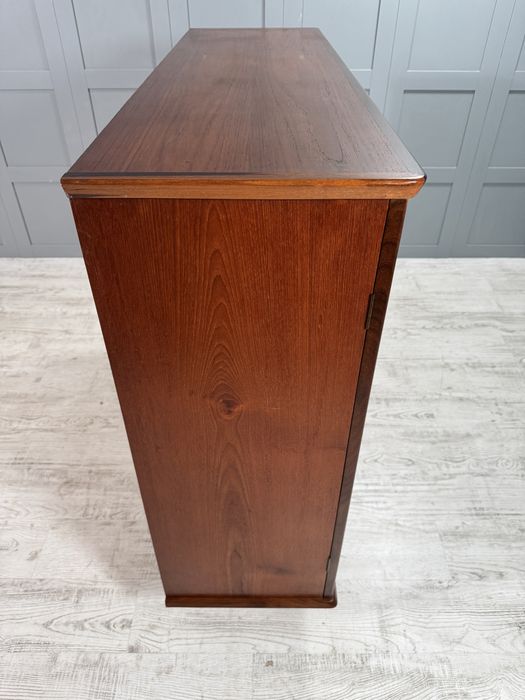 Винтидж  бюфет от средата на миналия век Д1116