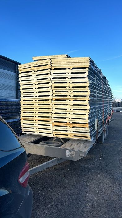 Panouri sandwich și tabla cutata