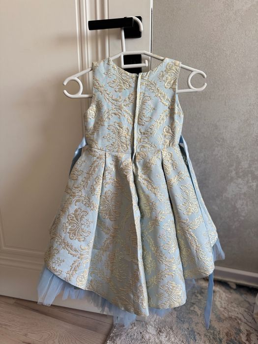 Продам детское платье на праздник