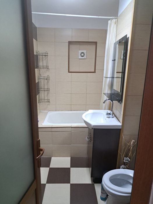 Apartament de închiriat