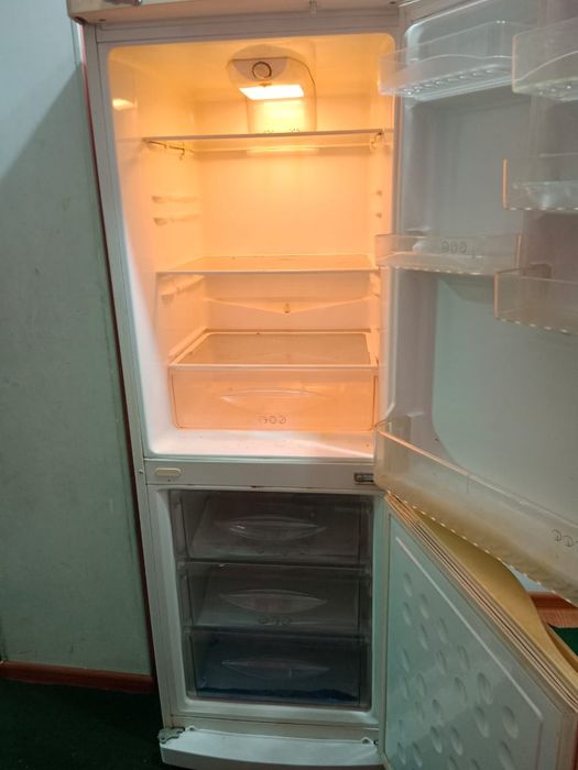 Холодильник продам