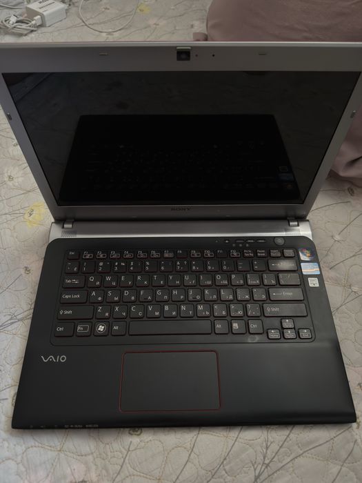 Ноутбук SONY core i5