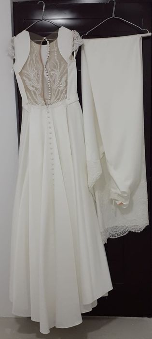 Vând rochie mireasa