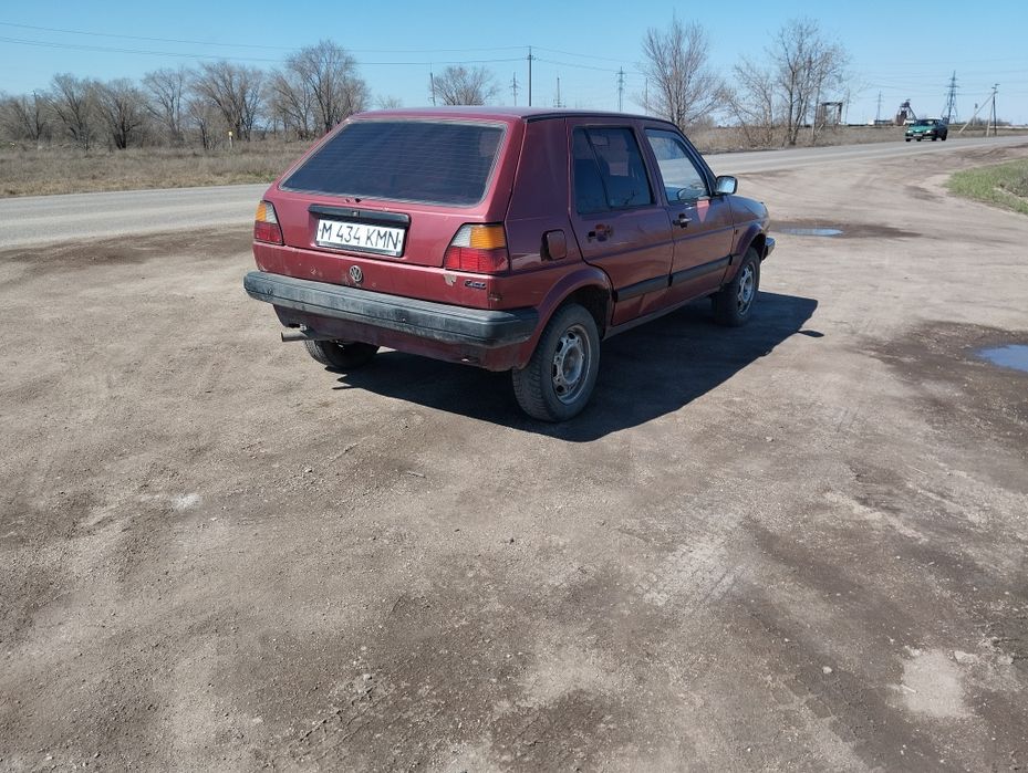 Продам гольф 2 в норм состоянии.