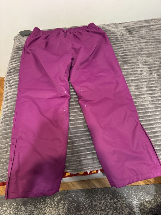 Costum de schi dama nou cu eticheta
