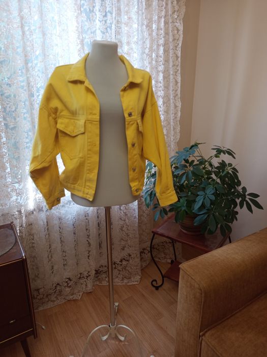 Продам женские вещи.