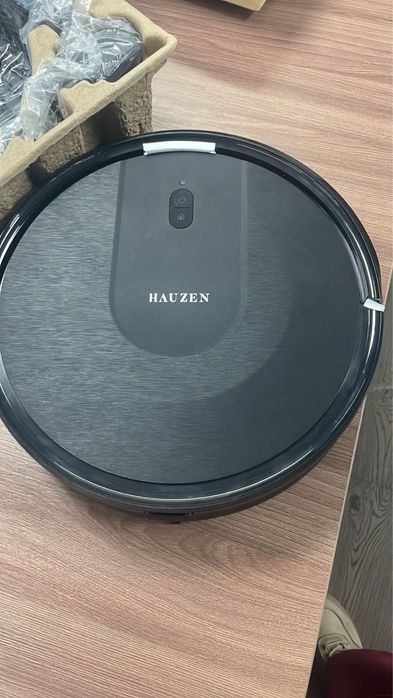 Робот-пылесос Hauzen