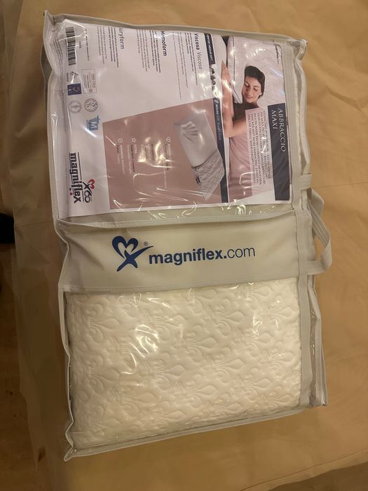 Възглавница Magniflex Abbraccio Maxi 72/42/15 cm