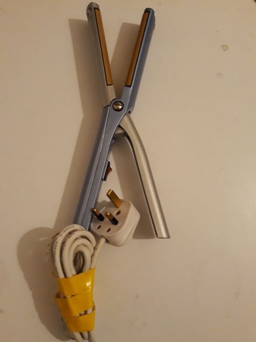 Placa de intins parul by andrew colling