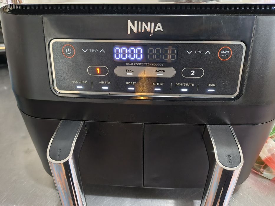 Ninja Foodi Двузонов дигитален фритюрник с горещ въздух, 2 чекмеджета,