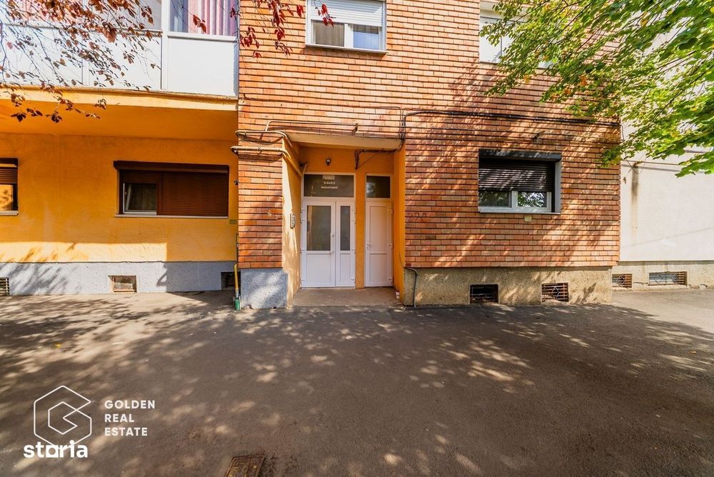 Apartament 4 camere, total decomandat, zona Miorita