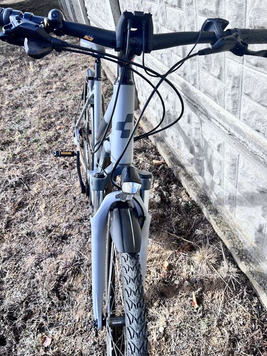 Bicicleta electrica Cube defecta vand sau dezmembrez