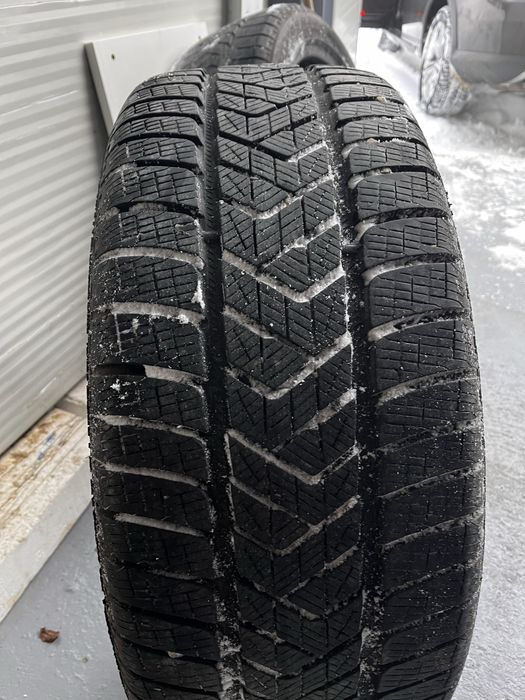 Pirreli scorpion 255/45/R20