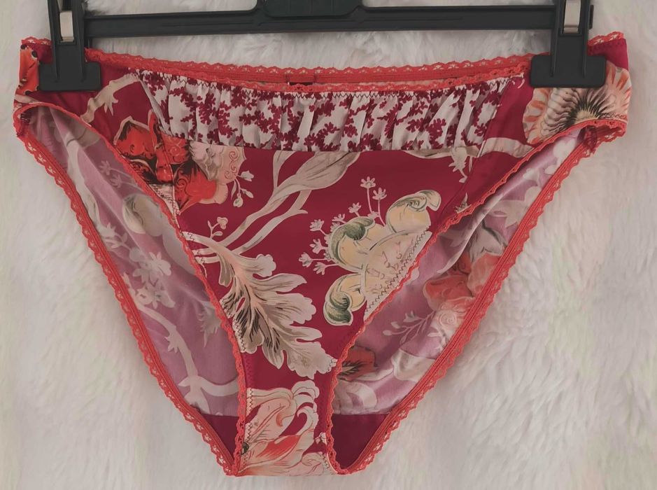 Set ( 75 lei per set)