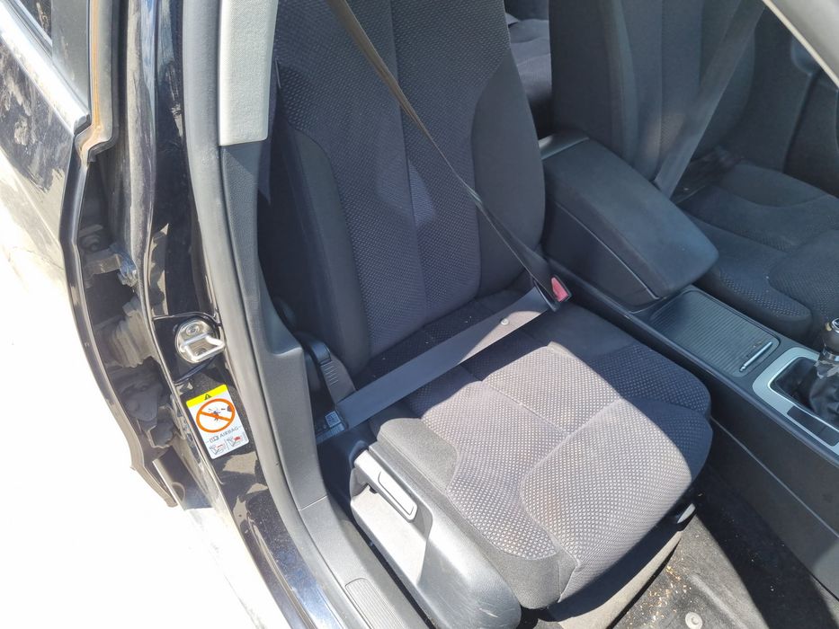 Scaun dreapta fata cu incalzire Volkswagen Passat B6 (3C2) [Fabr 2005-