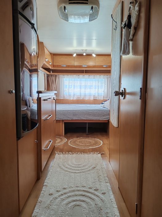 Каравана  с веранда  под наем