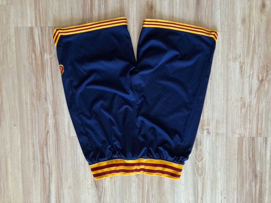 Адидас Adiads Cleveland Cavaliers NBA баскетболни къси панталони S / M