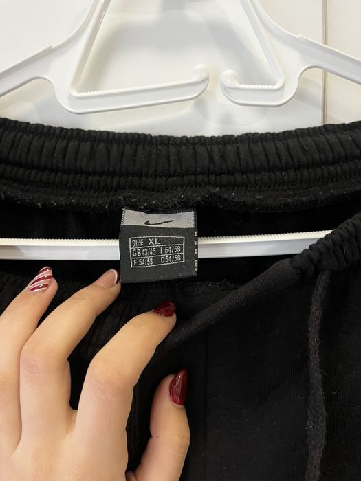 Продавам екип Nike