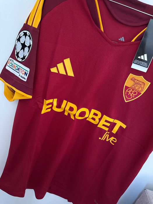 Tricou Roma home rosu 2026-2027 sezonul nou cu badge champions league