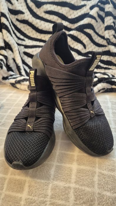 Маратонки Puma- номер 40