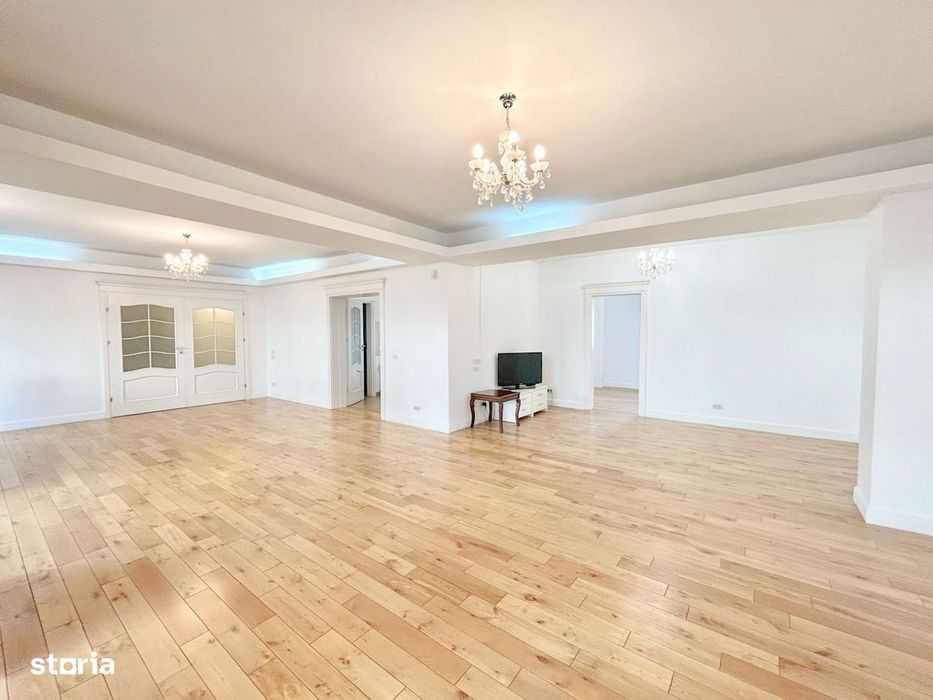 Villas for Rent I London Residence Pipera | 5 Bedrooms | Tennis Court