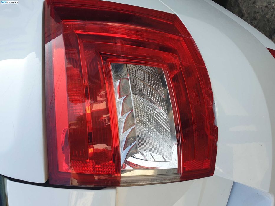 Tripla Lampa Stop Dreapta cu Defect Skoda Octavia 3 Break Combi 2013 - 2020 Cod 5E9945112 [K5830]