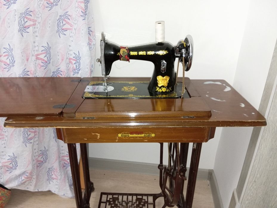 Швейная машина Баттерфляй