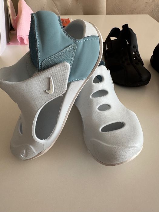 Сандали 27 номер NIKE