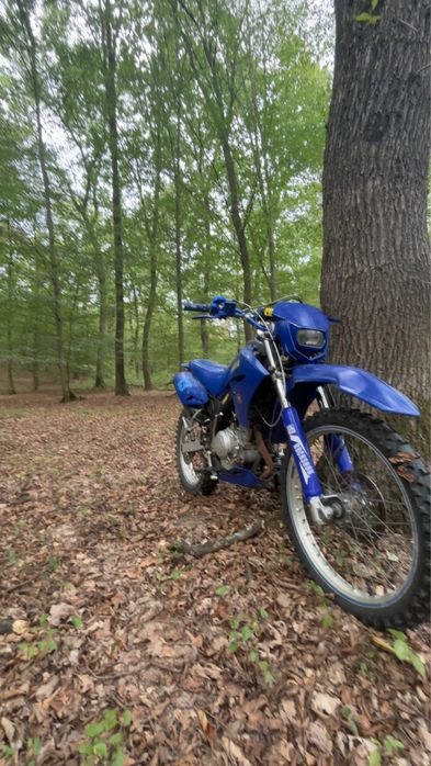 Vand sau schimb yamaha 125 xt r