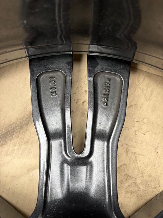 Jante aliaj cu senzori TPMS pentru BMW X7