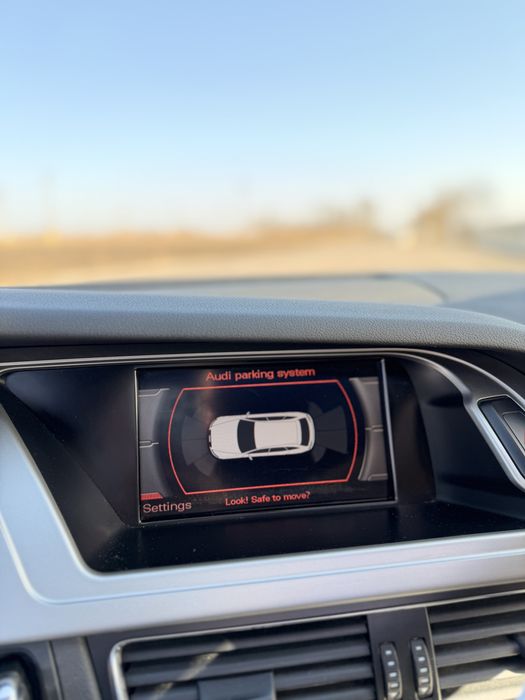 Audi A4 B8 / 2.0 TDI 143 de cai / 3X S-Line / Full Led