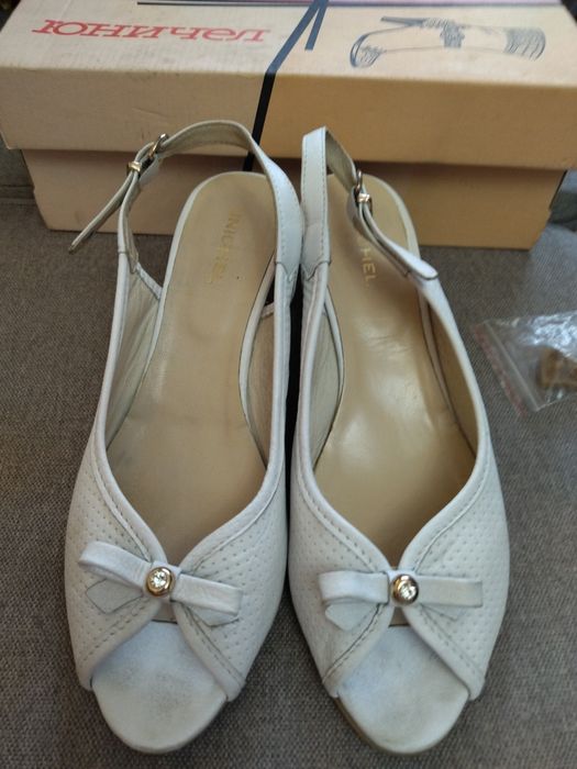 Новые туфли 39 размер  .