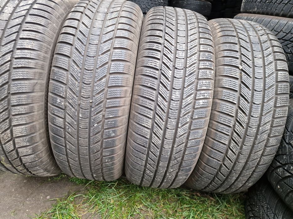 Anvelope 255/70R16 marca Bridgestone, DOT 2023, 8 mm