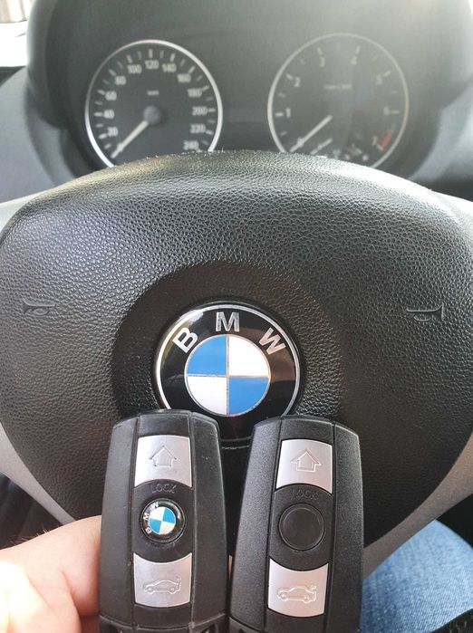 Copiere chei auto Duplicare chei auto Deblocare auto