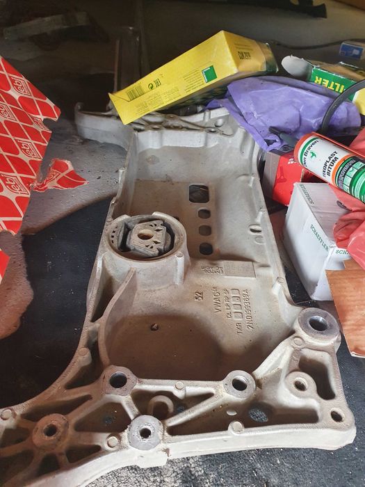 Passat b6 piese specificate